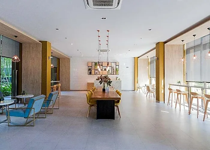 Апартаменты Lumpini Phetchaburi-makkasan Бангкок